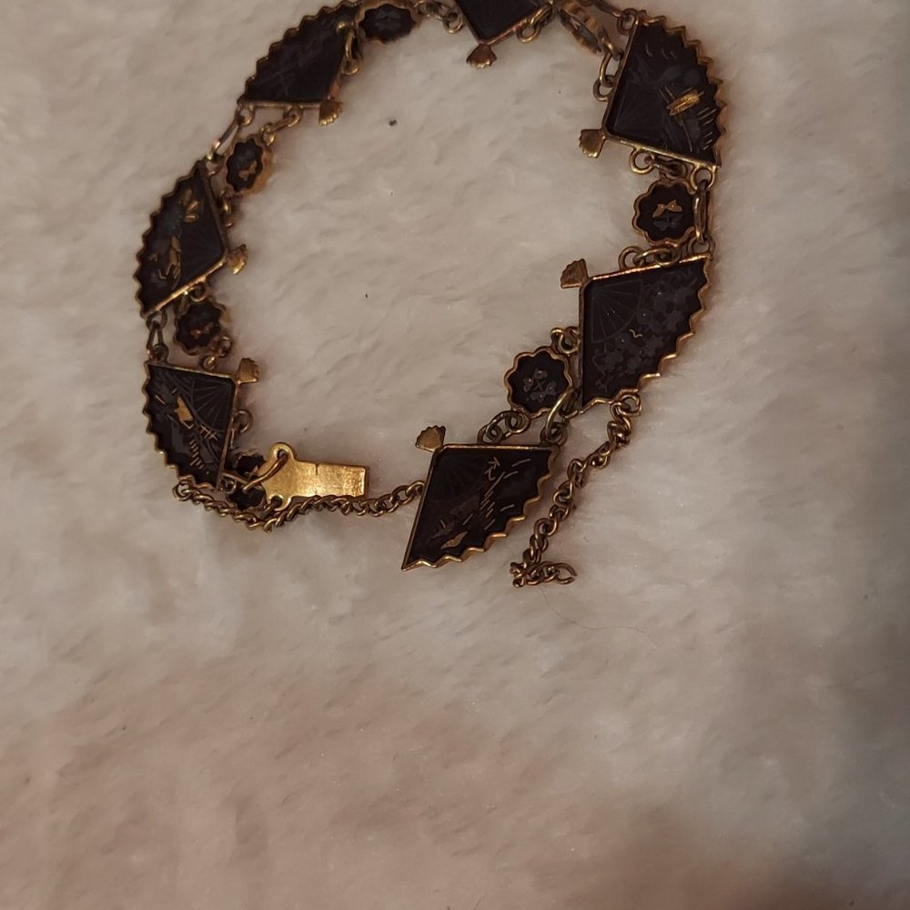 Jewlery - Picture 4 of 16